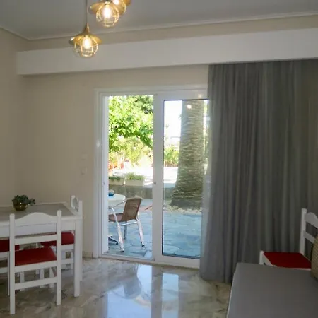 Maria Aparthotel 2*