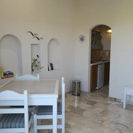 Aparthotel Maria Platanés