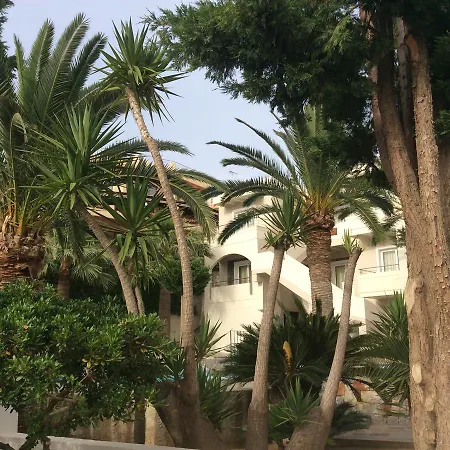 Maria Aparthotel 2*